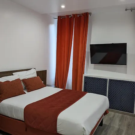 Otel Morand 2*