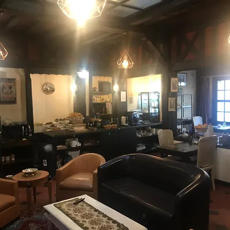 Готель Morand 2*